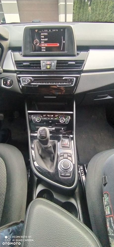 BMW Seria 2 218d - 9