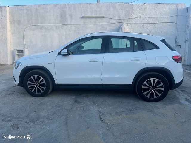 Mercedes-Benz GLA 250 e 8G-DCT Progressive - 4