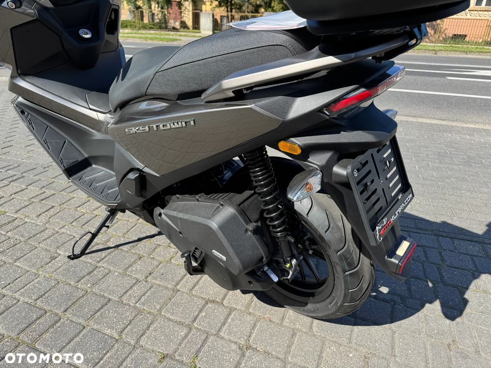 Kymco Skytown - 3