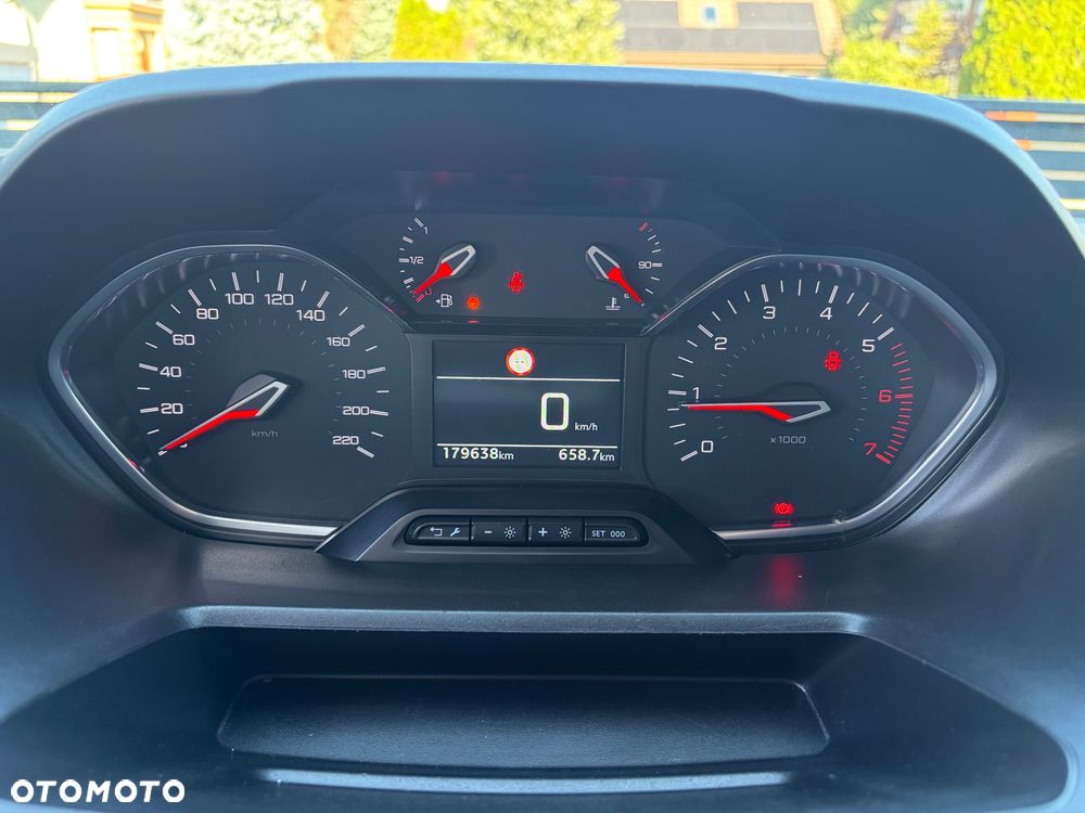 Peugeot Rifter BlueHDI 100 L1 Active - 29