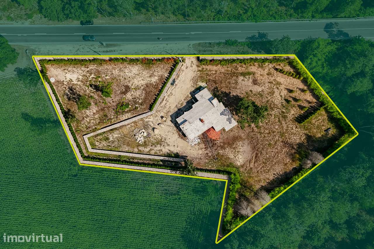 Moradia para Restaurar T3 Venda em Vila Cova e Feitos,Barcelos - Grande imagem: 2/22