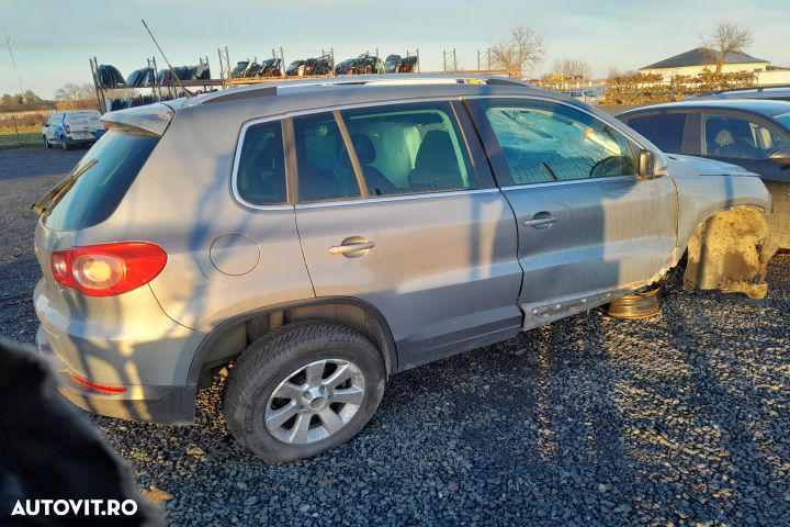 Far stanga Volkswagen VW Tiguan 1 5N [2007 - 2011] Crossover 2.0 TDI - 9
