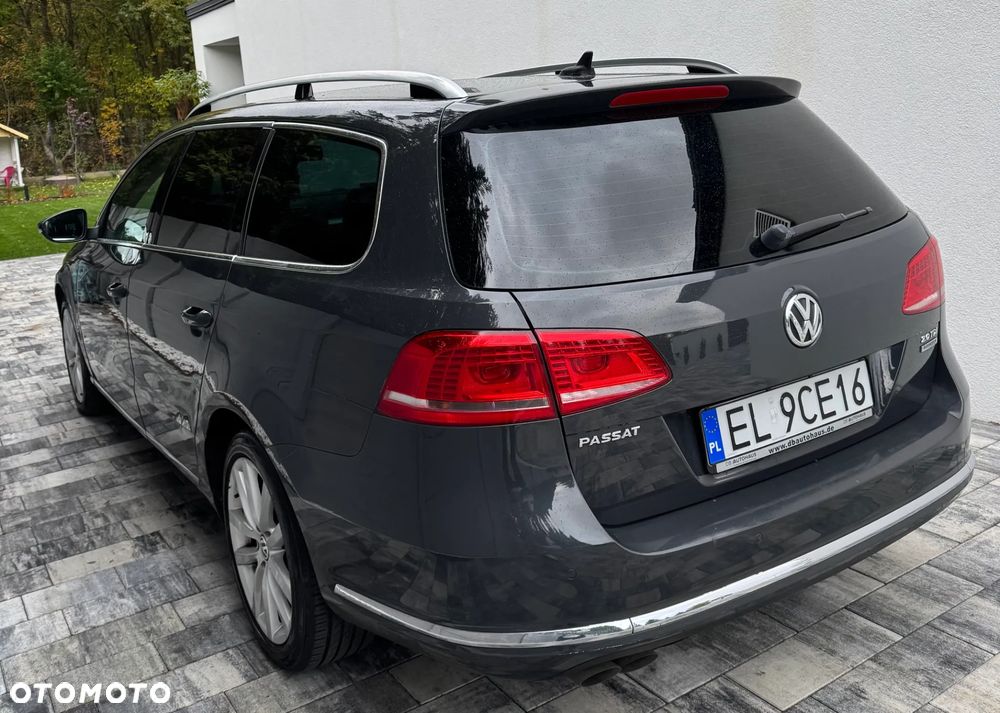 Volkswagen Passat Variant 2.0 TDI DSG BlueMotion Technology Comfortline - 4