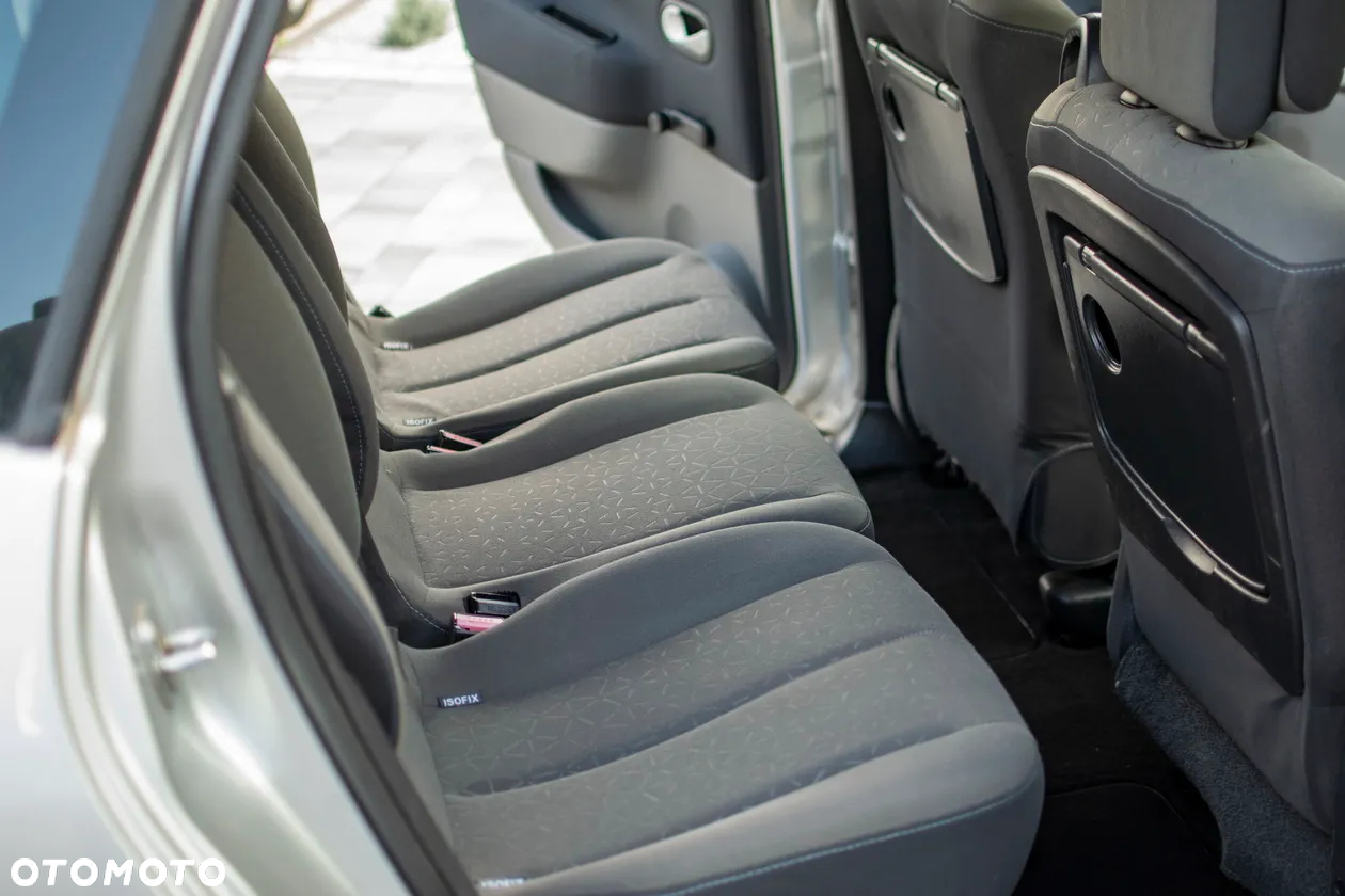 Renault Scenic - 8