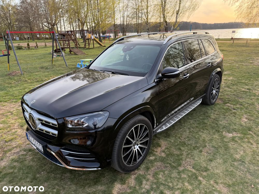 Mercedes-Benz GLS - 1