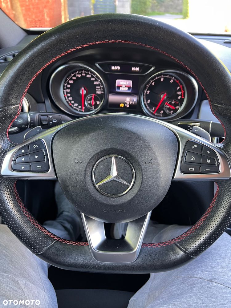 Mercedes-Benz GLA 200 7G-DCT AMG Line - 1