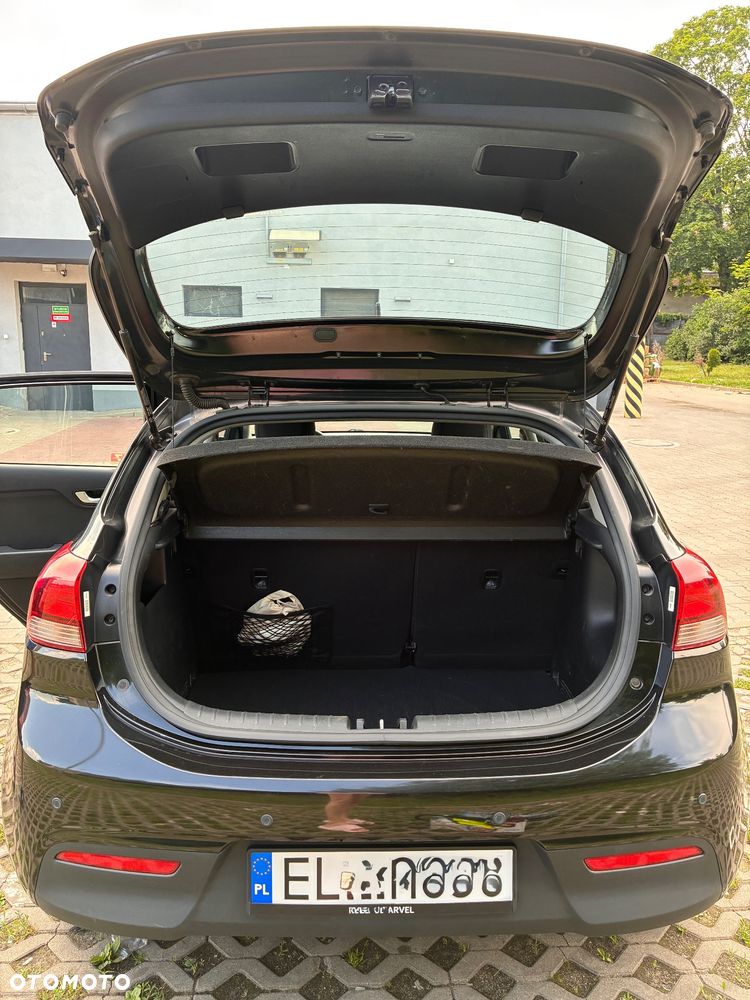 Kia Rio 1.2 M - 10