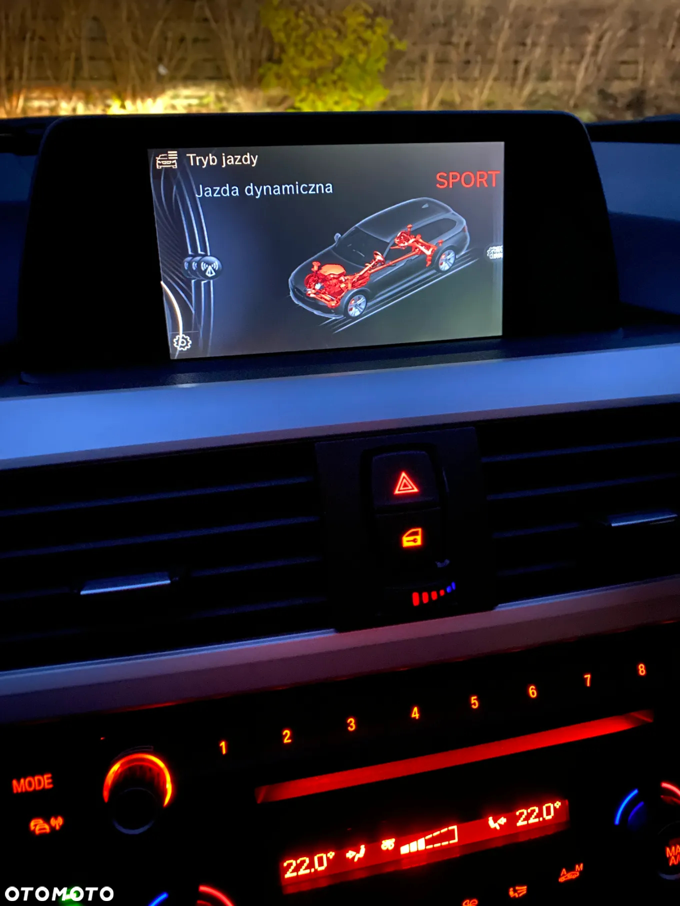 BMW Seria 3 318d Touring Modern Line - 23