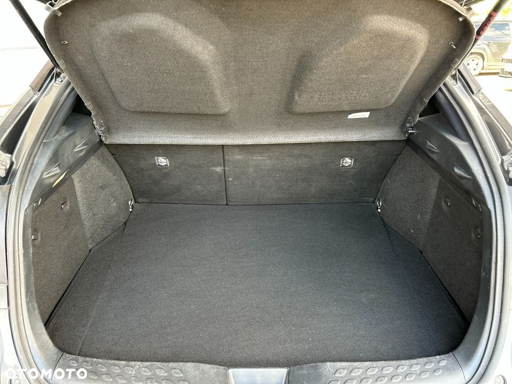 Toyota C-HR 2.0 Hybrid Executive - 23