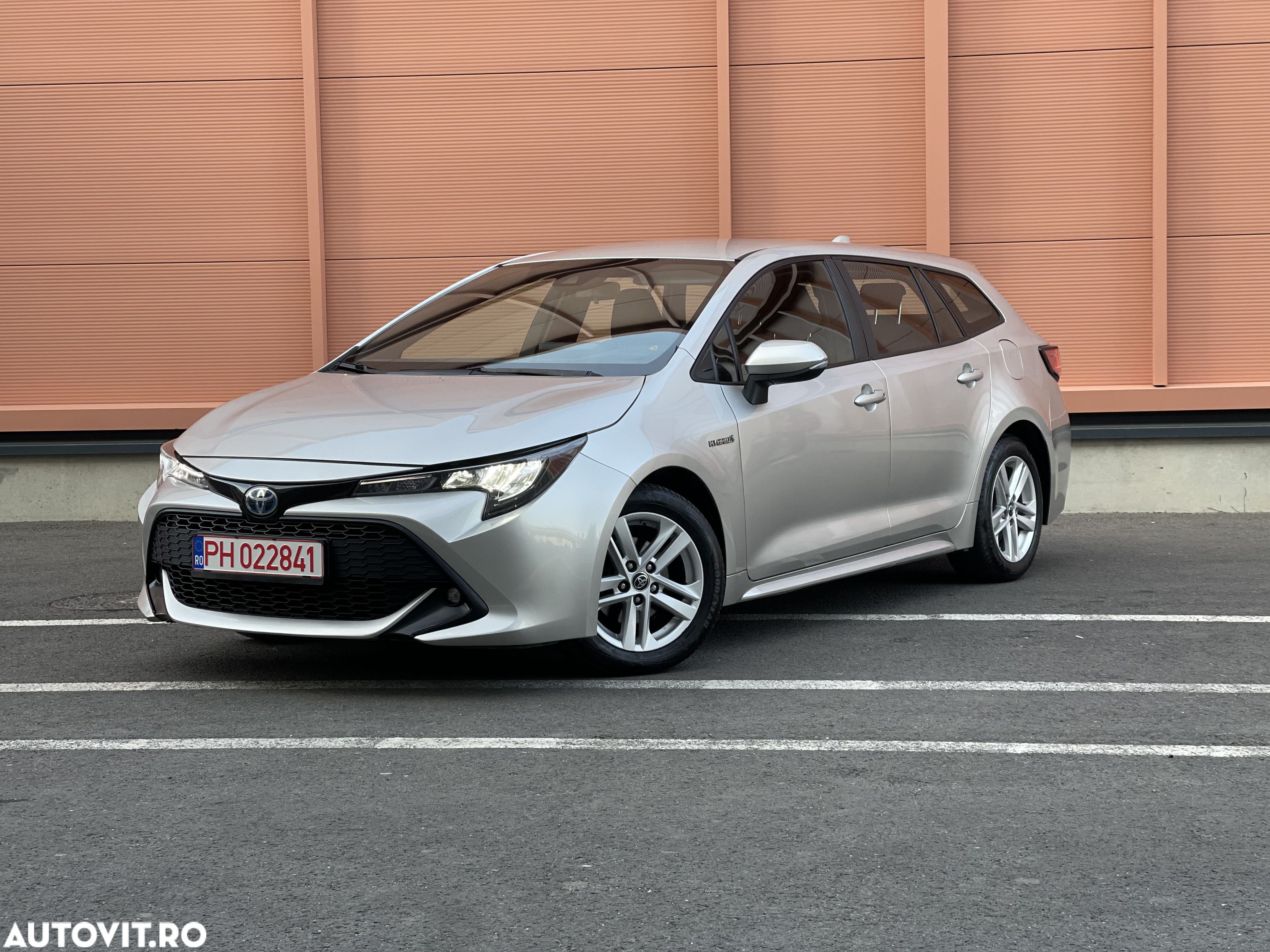 Toyota Corolla 1.8 HSD Business - 1