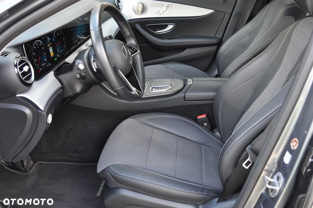 Mercedes-Benz Klasa E 300 d 4-Matic Avantgarde - 10
