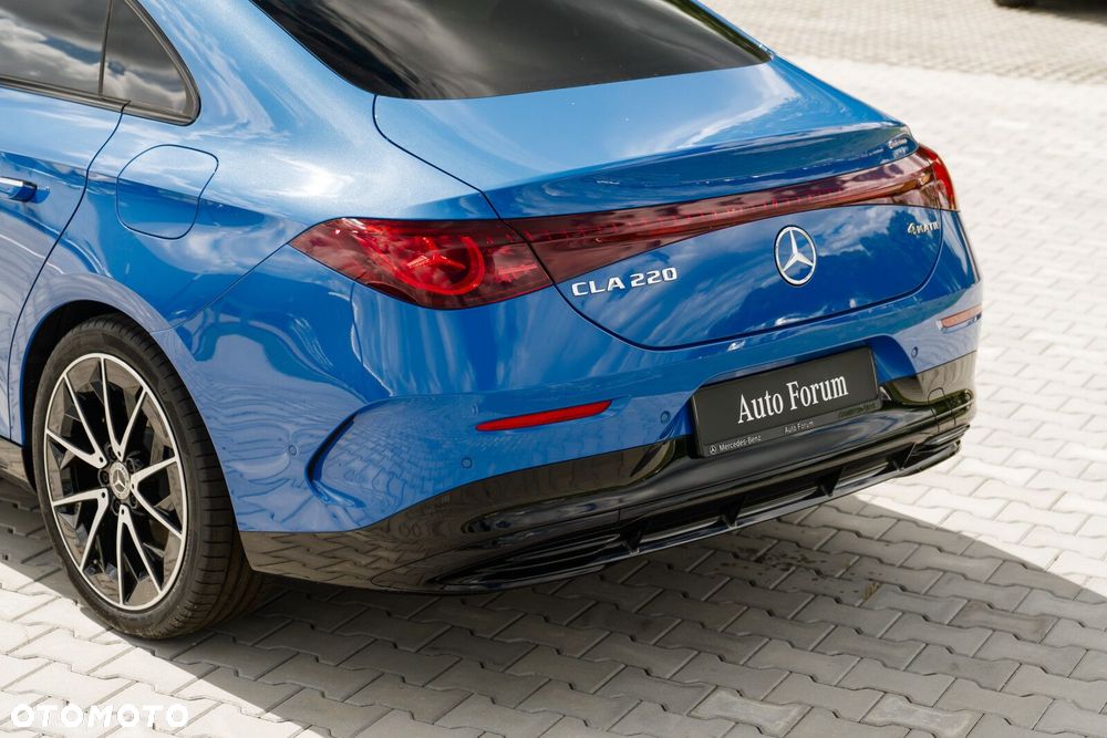 Mercedes-Benz CLA - 9