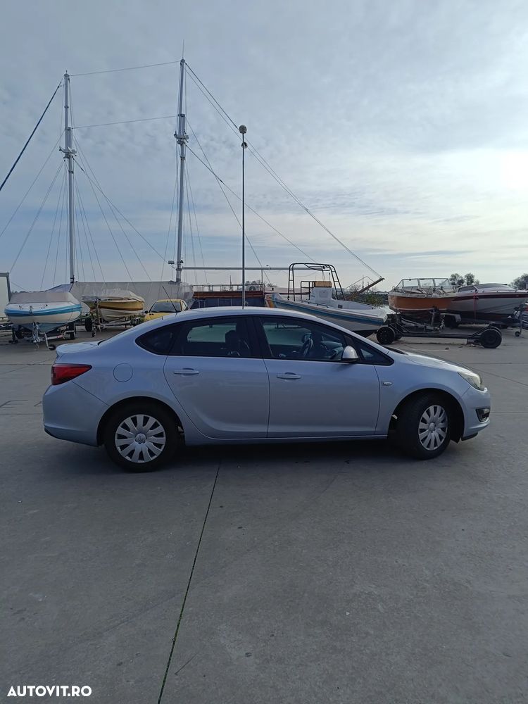 Opel Astra 1.6 CDTI ECOTEC ECOFlex Start/Stop Enjoy - 2