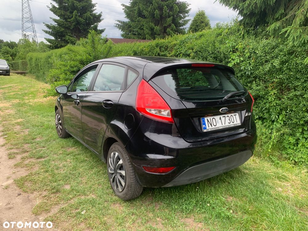 Ford Fiesta 1.25 Ambiente EU5 - 6