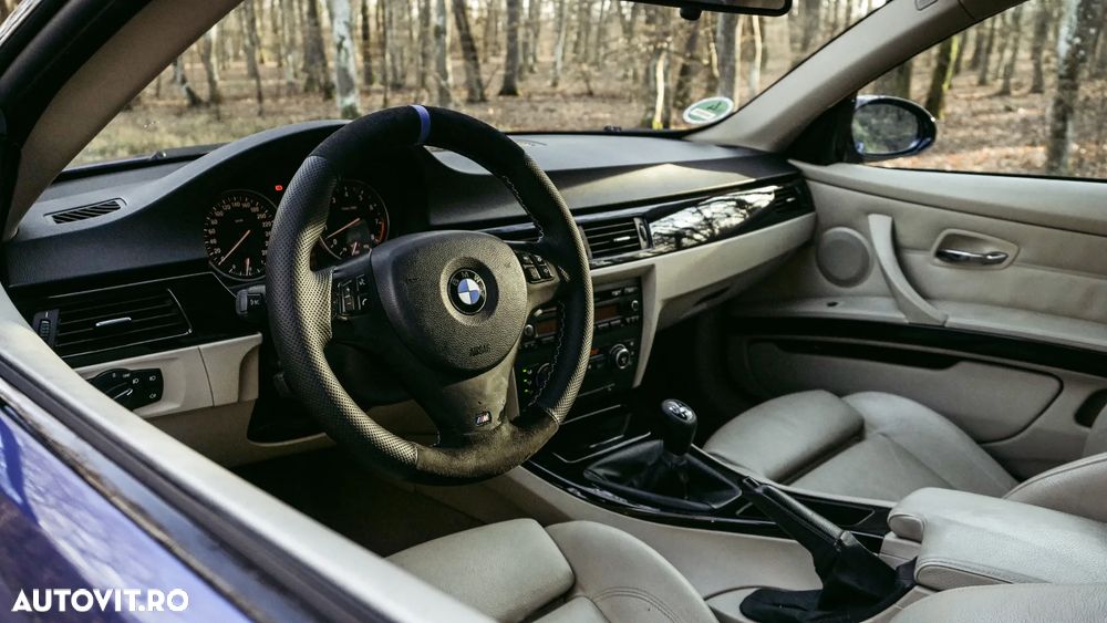 BMW Seria 3 325i - 8