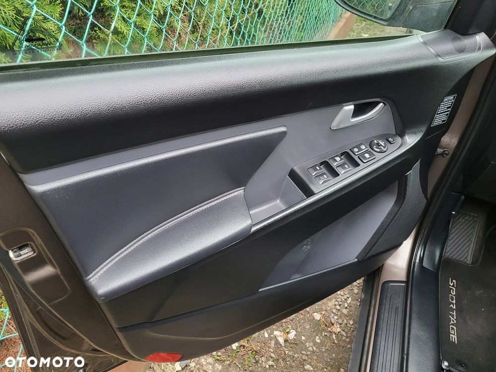 Kia Sportage 2.0 CRDI 4WD Attract - 12