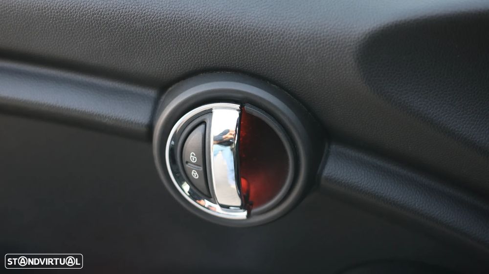 MINI 3 Portas One - 16