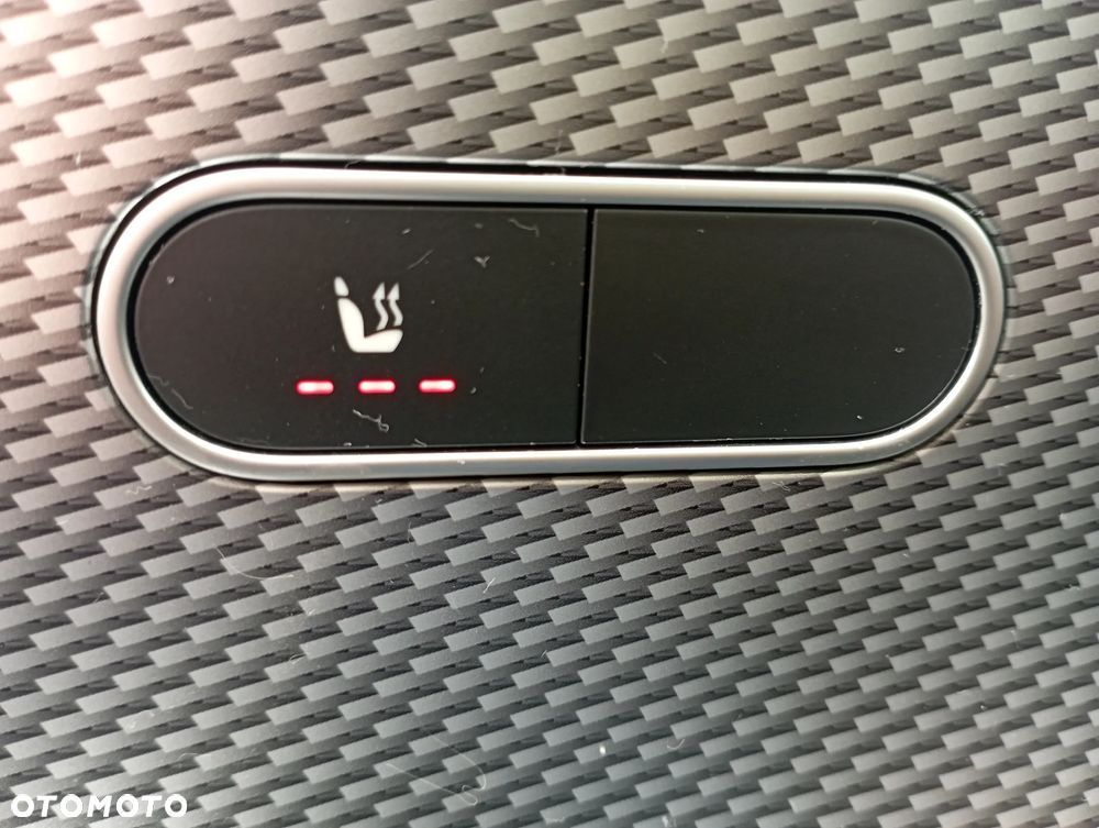 Mercedes-Benz Klasa A 200 7G-DCT - 23