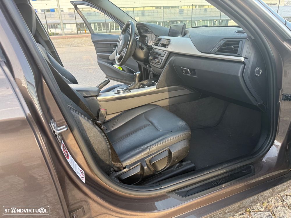 BMW 320 d Efficient Dynamics Edition - 11