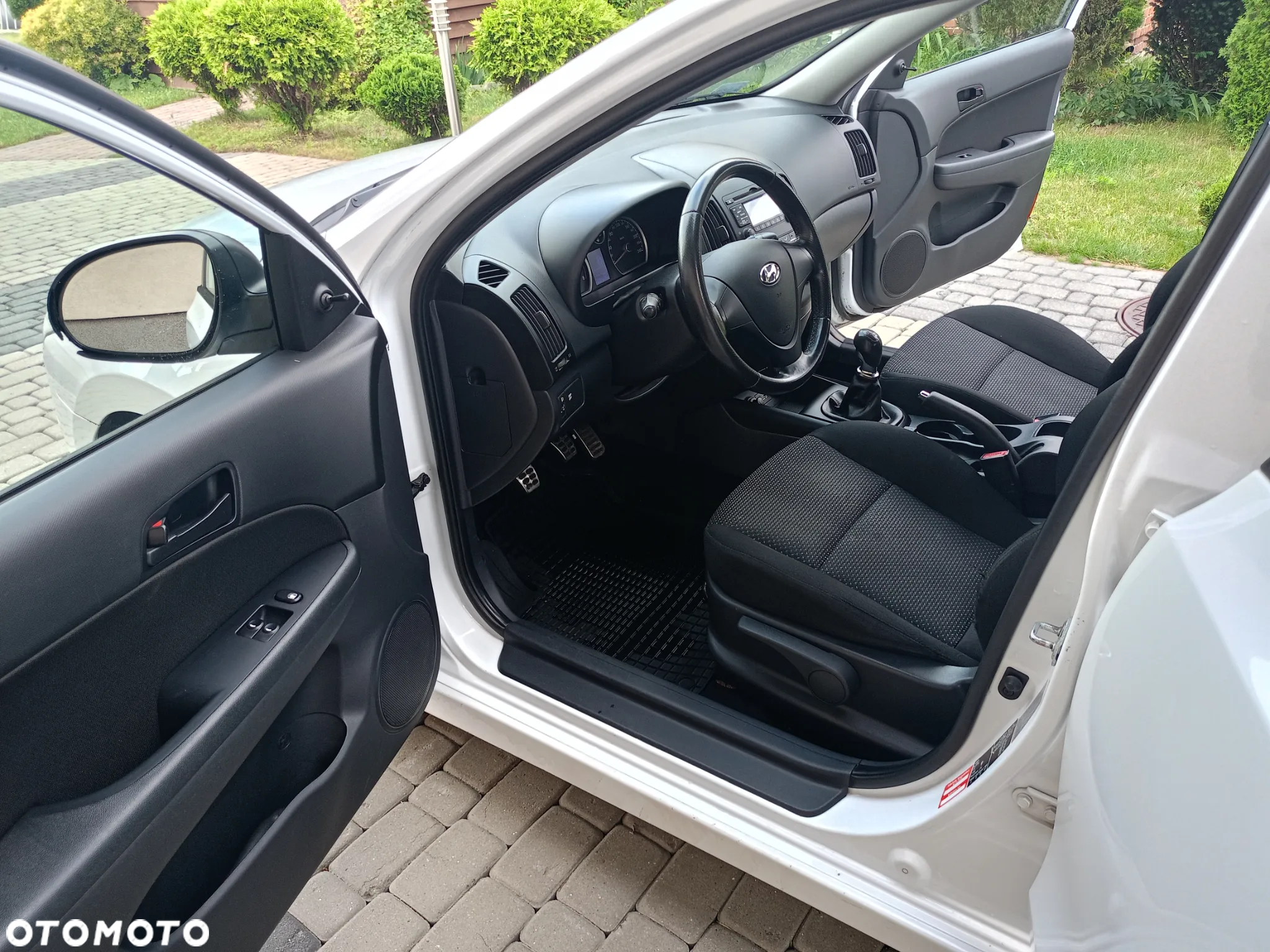 Hyundai i30 1.4 FIFA WM Edition - 9