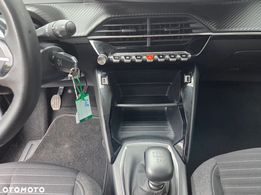 Peugeot 208 1.2 T Allure S&S - 12