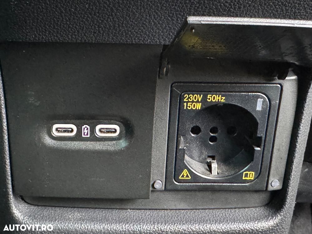 Skoda Octavia Combi 2.0 TDI DSG First Edition - 16