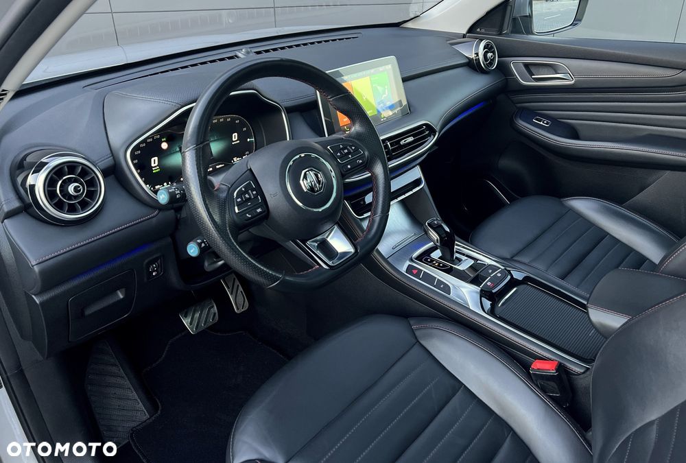 MG HS PHEV Luxury - 24