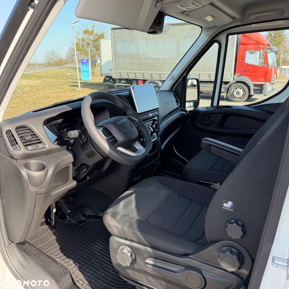 Iveco 35s18 - 15