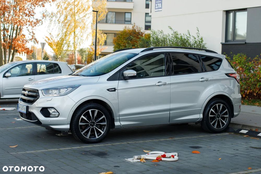 Ford Kuga - 19