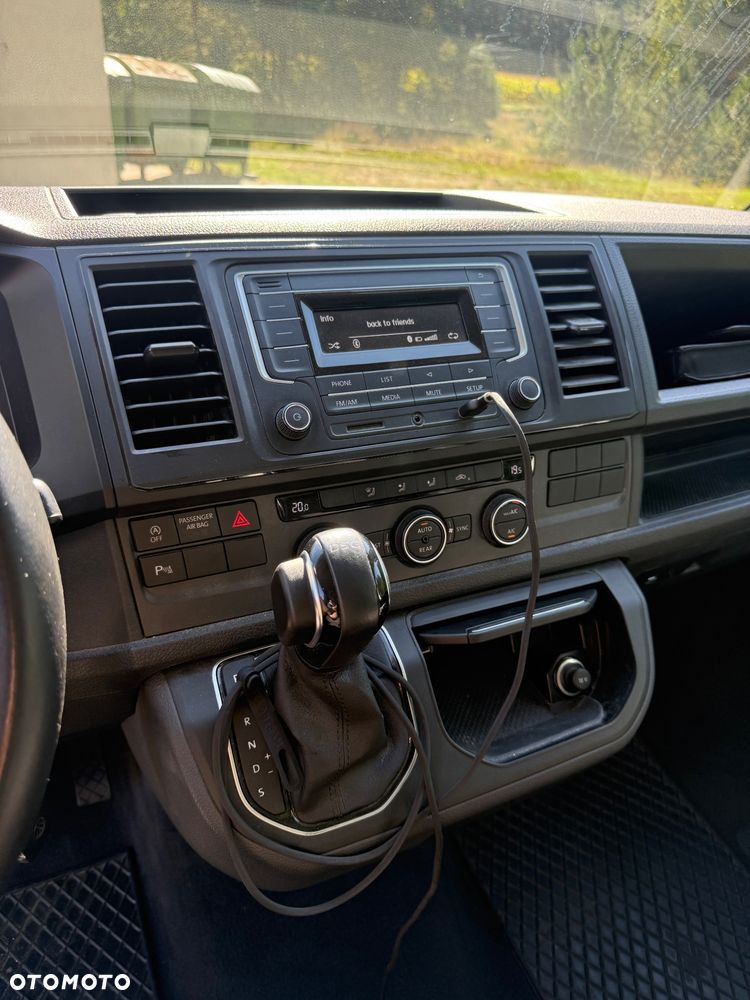 Volkswagen Multivan 2.0 TDI L1 Comfortline DSG - 12
