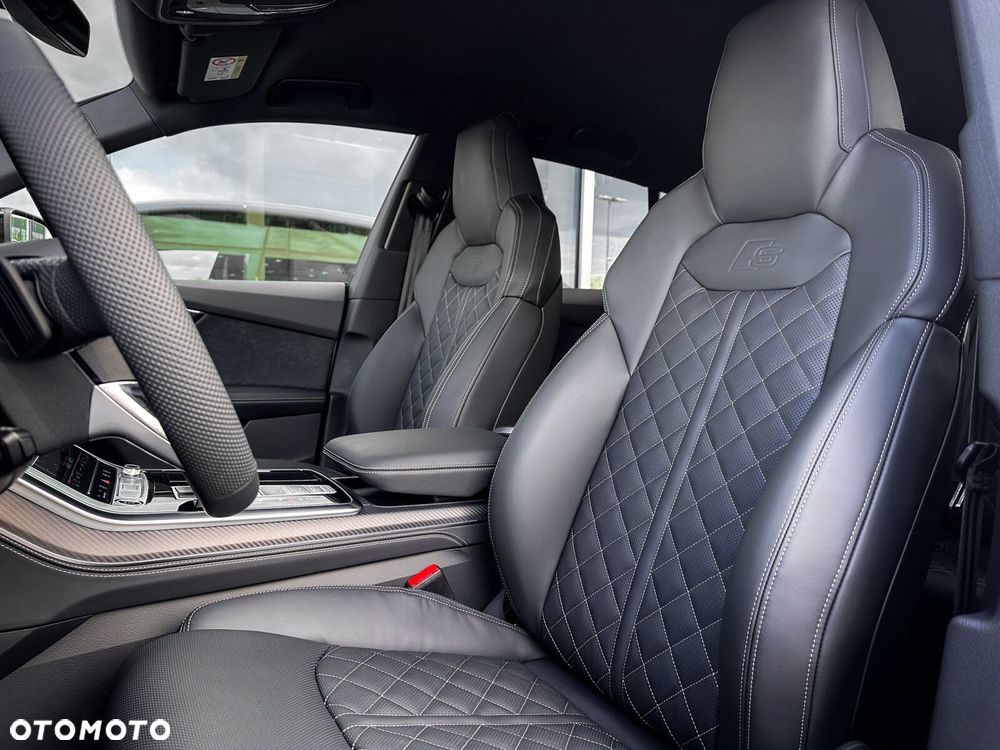Audi Q8 - 23