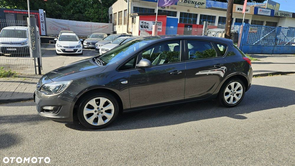 Opel Astra 1.6 Color Edition - 4