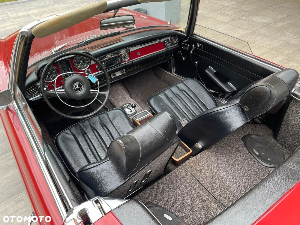 Mercedes-Benz 280 - 11