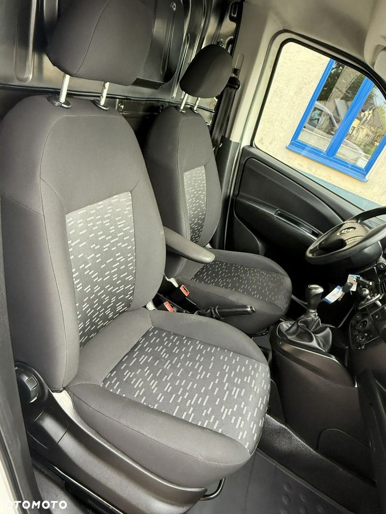 Opel Combo - 19