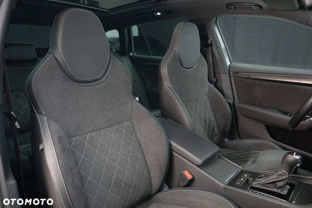 Skoda Superb 1.4 TSI Plug-In Hybrid Sportline DSG - 33