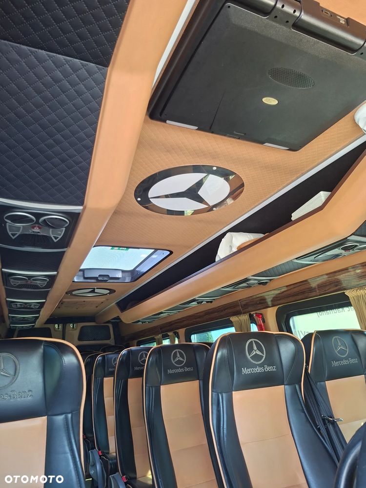Mercedes-Benz Sprinter - 37