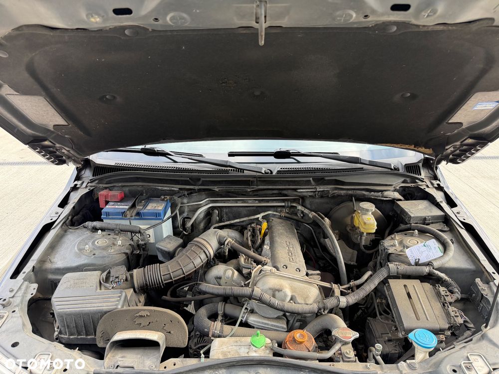 Suzuki Grand Vitara 1.6 Comfort - 25