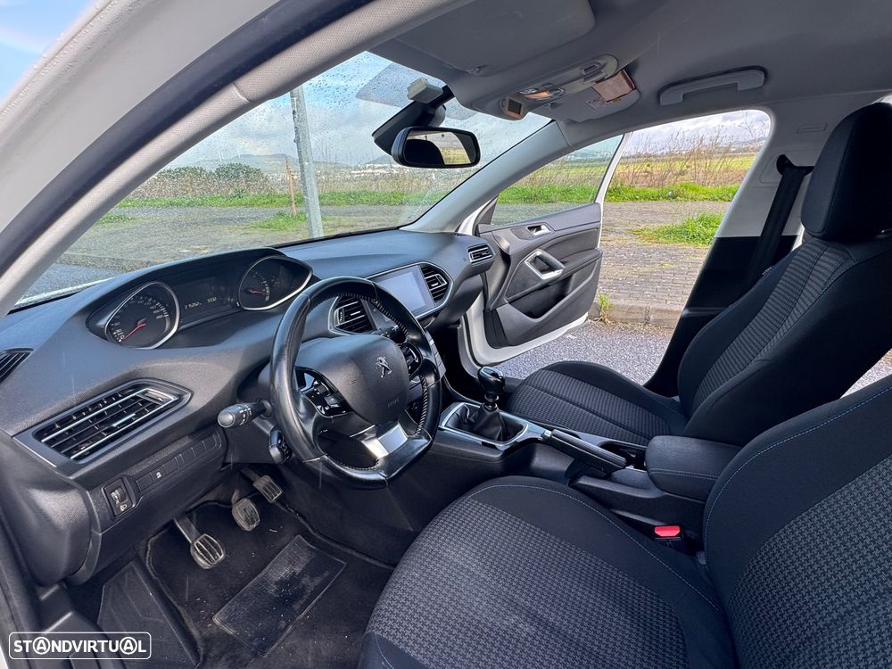 Peugeot 308 SW 1.5 BlueHDi Style J17 - 16