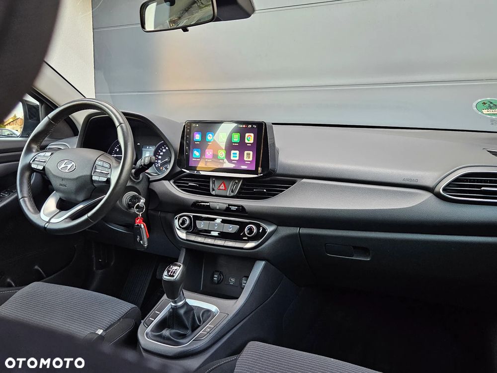 Hyundai i30 1.5 DPI Classic + - 8