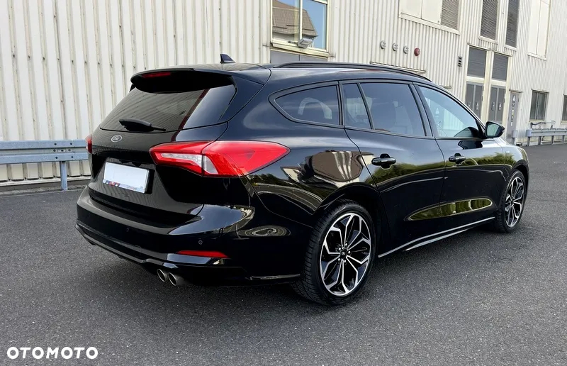 Ford Focus Turnier 1.5 EcoBoost Start-Stopp-System ST-LINE - 16