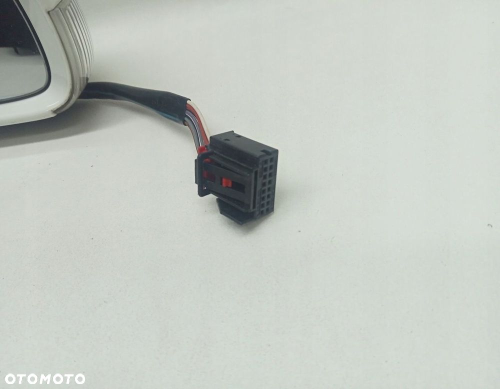 LUSTERKO PRAWE ELEKTRYCZNE VW TOURAN I 1T 8 PIN - 3