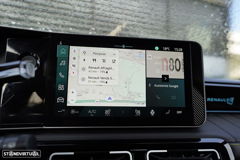 Renault 4 E-Tech 52 kWh Iconic Autonomia Conforto - 10