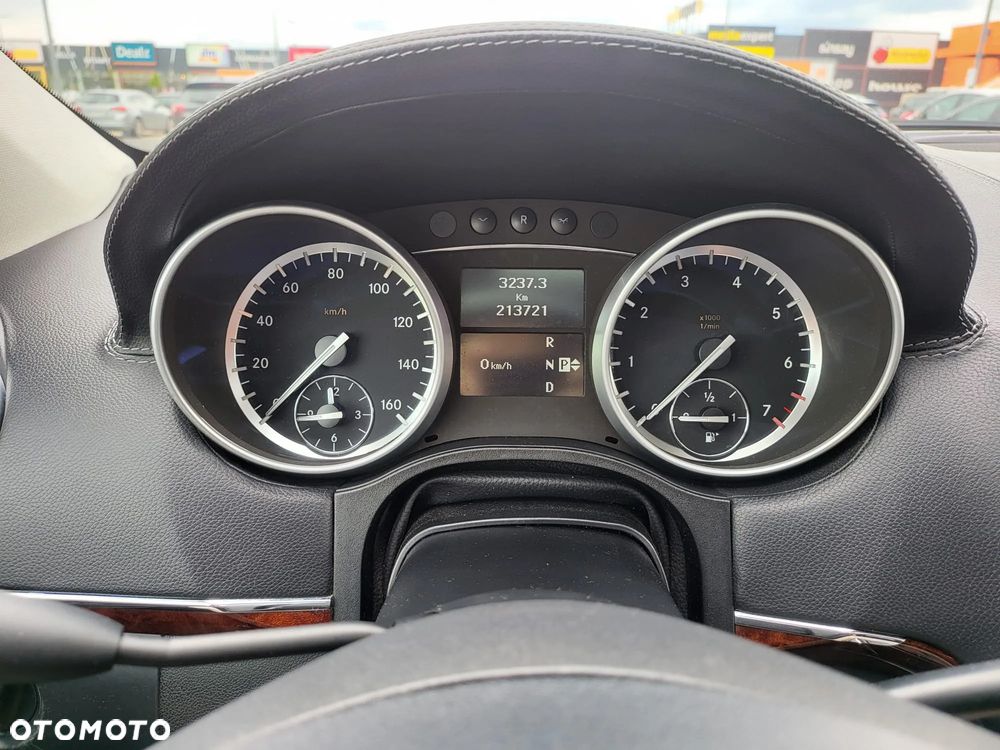 Mercedes-Benz GL 450 - 11