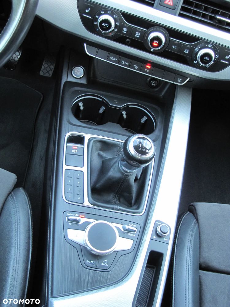 Audi A4 Avant 2.0 TDI Sport - 31