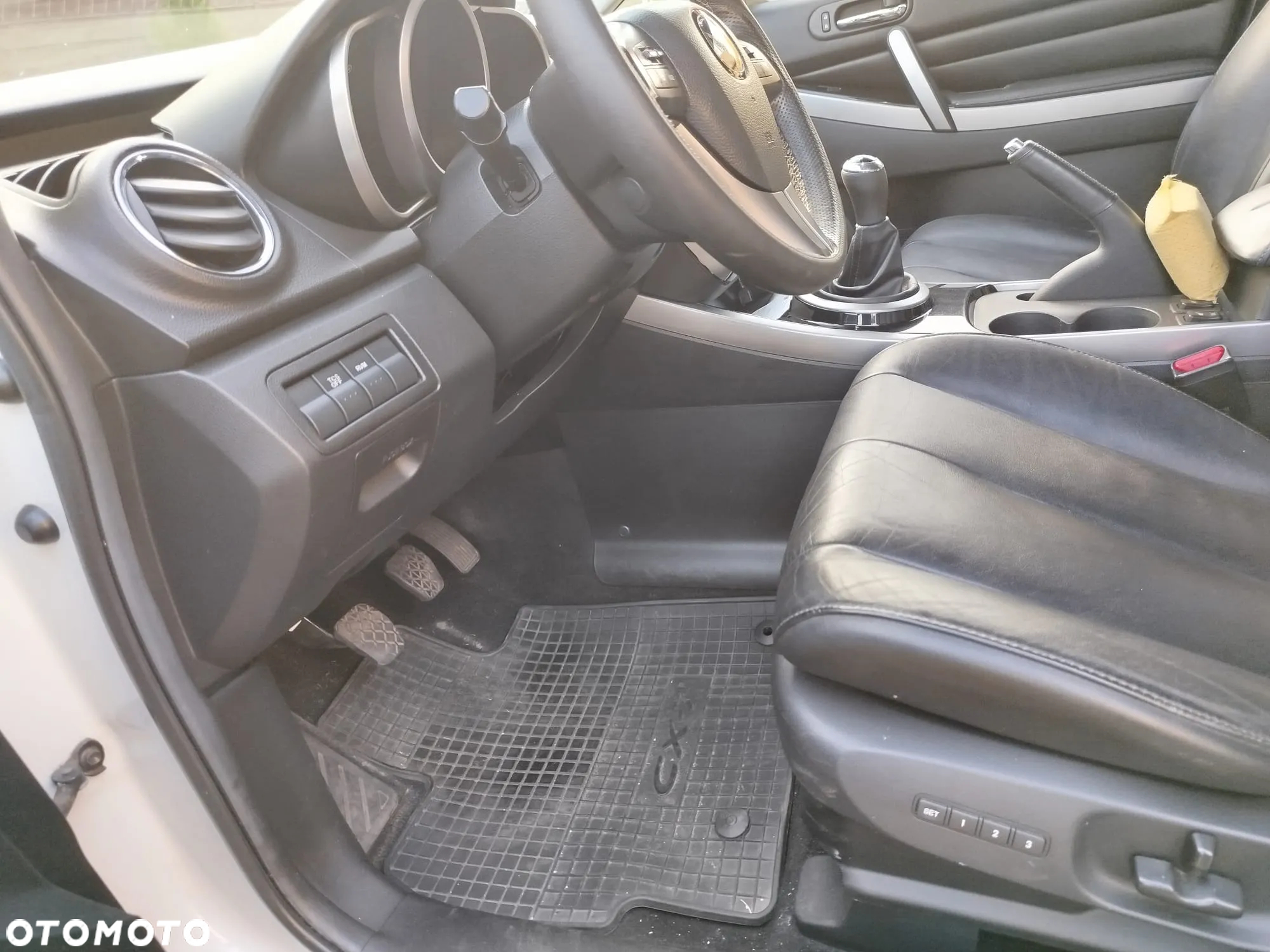 Mazda CX-7 2.2 CD Exclusive + - 16