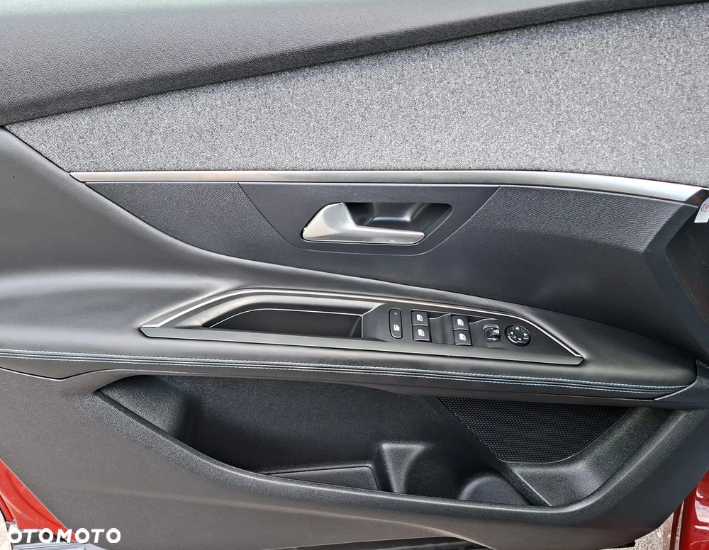 Peugeot 3008 PureTech 130 Stop & Start GPF EAT8 Roadtrip - 25