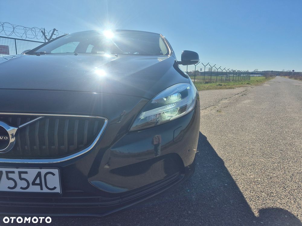 Volvo V40 D2 Drive-E R-Design Kinetic - 8