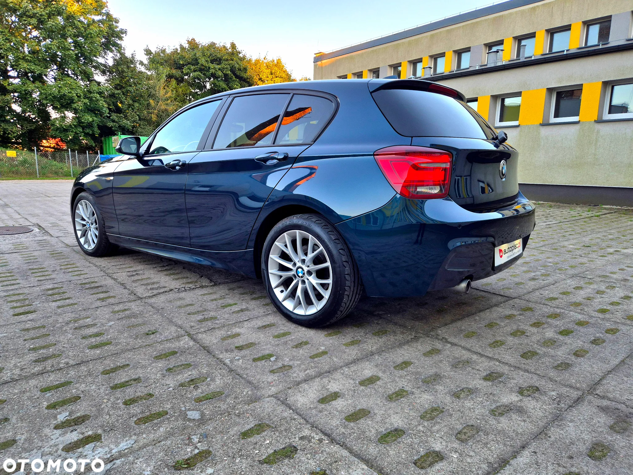 BMW Seria 1 118d Sport Line - 2