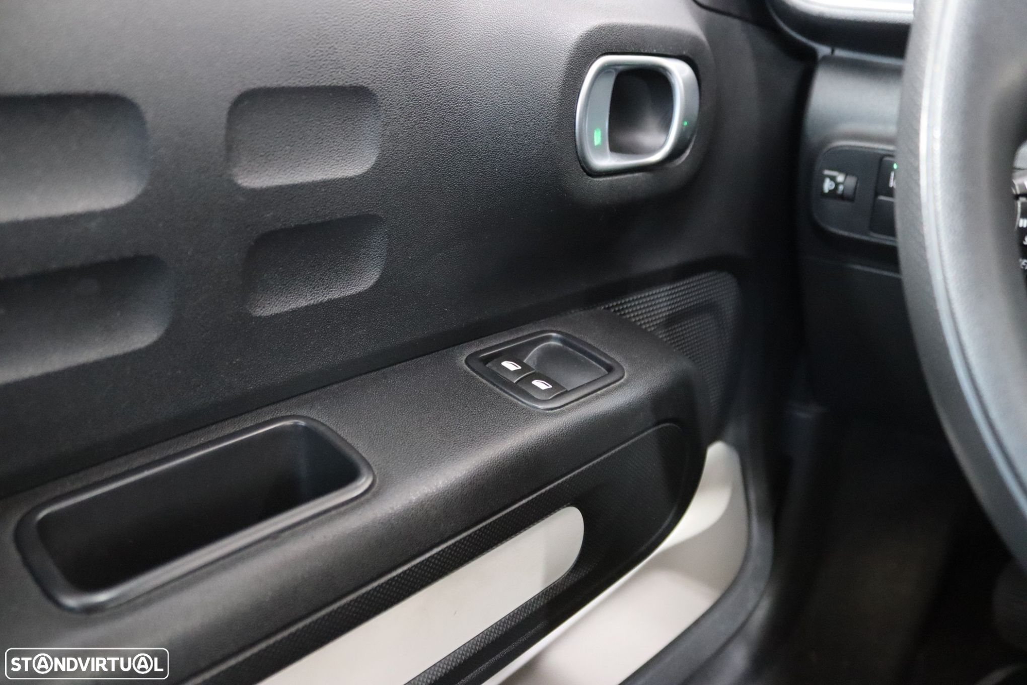 Citroën C3 Pure Tech Shine - 11