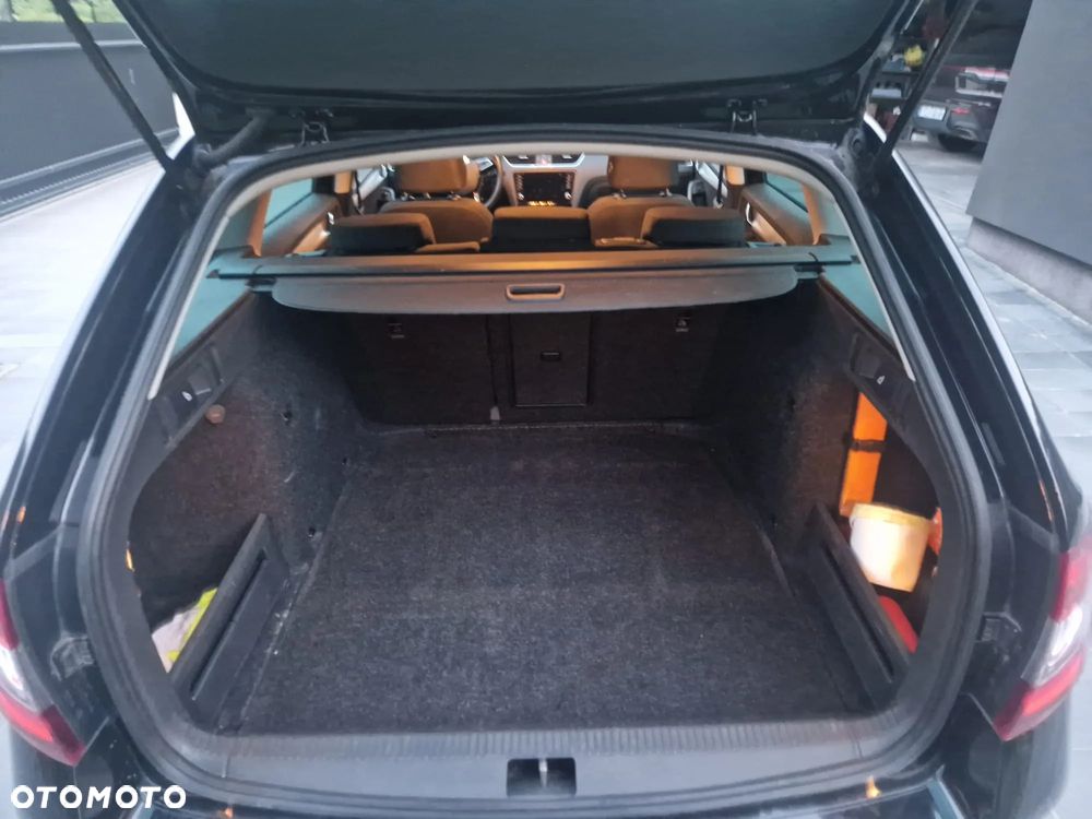 Skoda Octavia 2.0 TDI DSG Ambition - 7